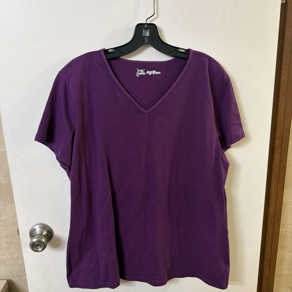 Just My Size womans purple top plus size 16W shaped Fit short sleeve v-neck